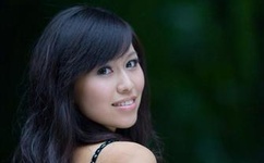 白嫩的屁股阿芳